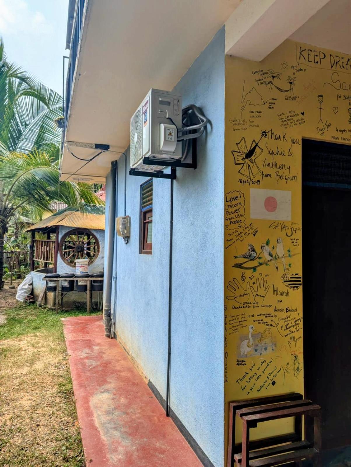 Hotel Three Little Birds Tangalle Esterno foto